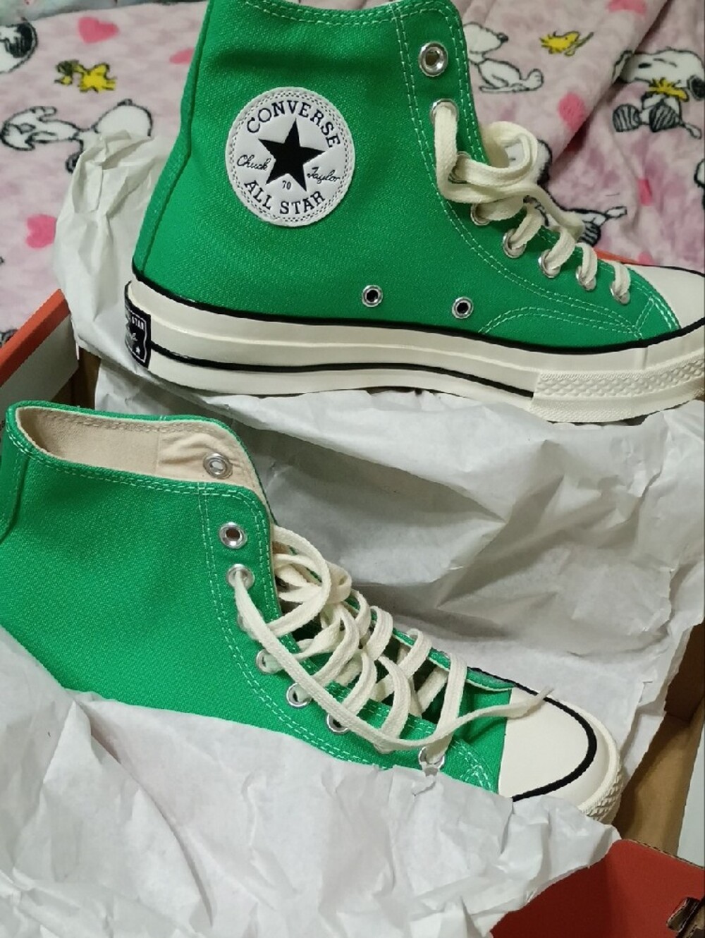 Converse Chuck Taylor 70 High Top Sneakers in Bright Green and White - Picture 6 of 6